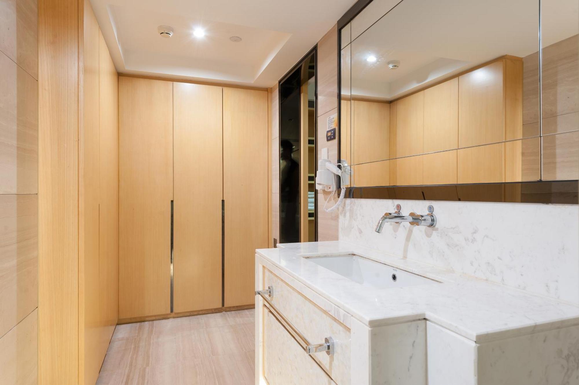 Qingman Apartment Guangzhou Zhujiang New Town East Railway Station Branch المظهر الخارجي الصورة